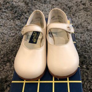 Girls Amilio Bone Leather Button Flats